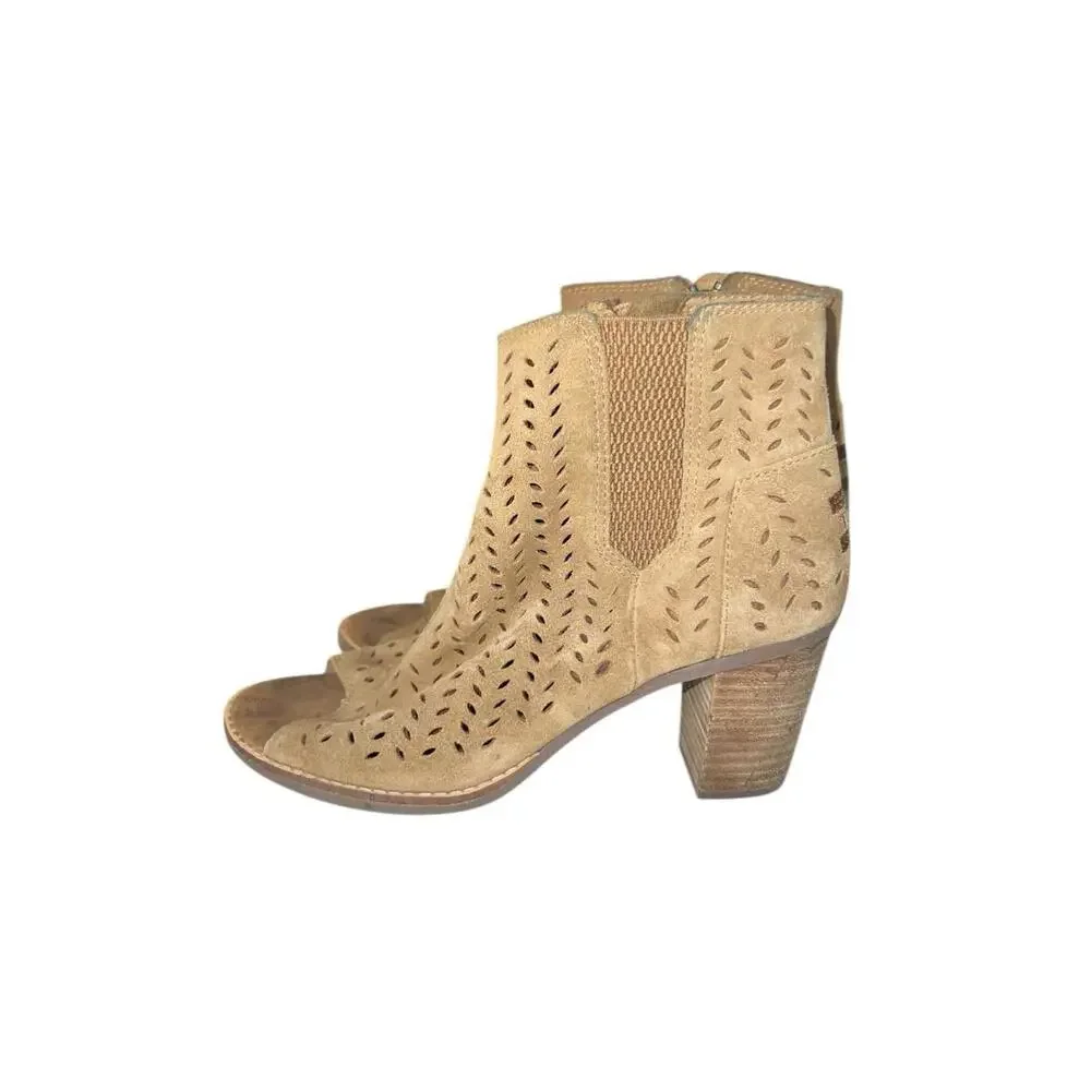 TOMS Majorca Tan Suede Peep Toe Heeled Ankle‎ Boots Booties Womens Size 7.5